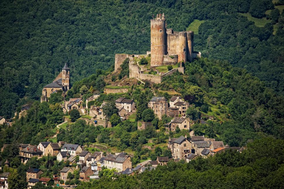 Najac à deux pas